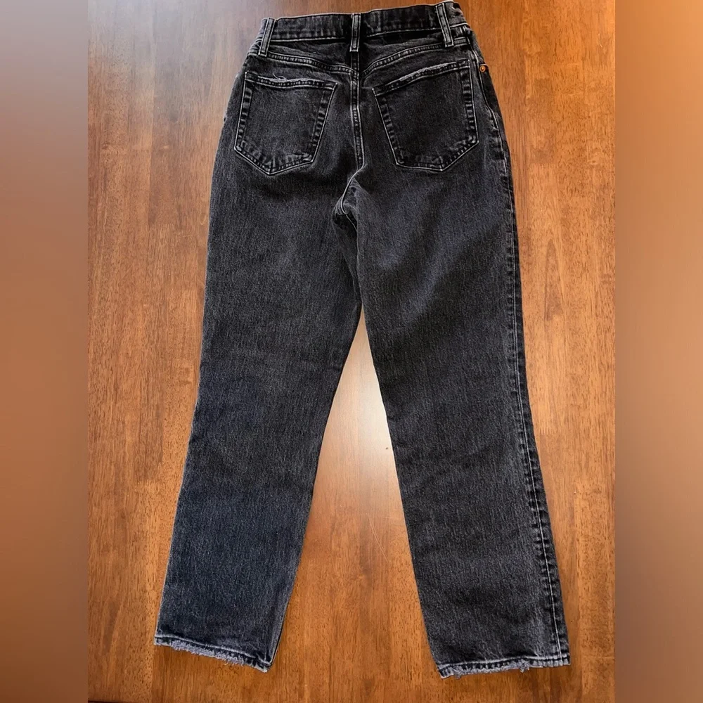Abercrombie & Fitch Curve Love Ultra High Rise Straight Jean. Size 28 - Picture 4 of 6